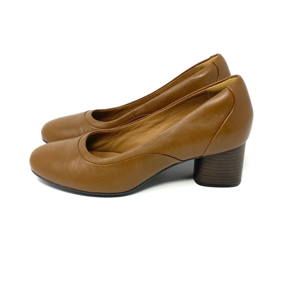 Clarks Pumps